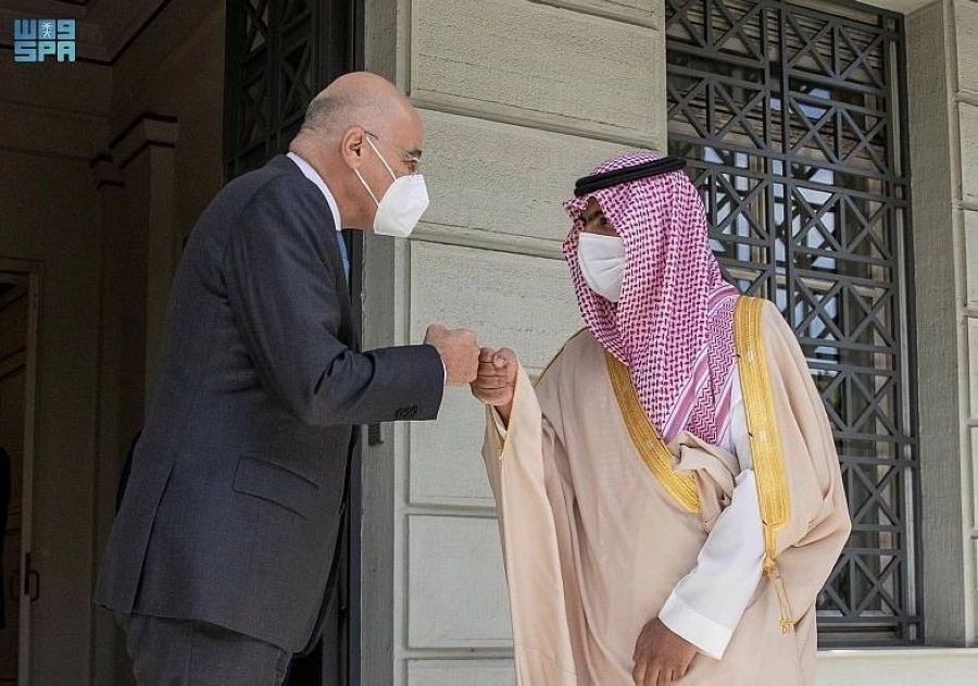 وزير الثقافة يلتقي وزير الخارجية اليوناني