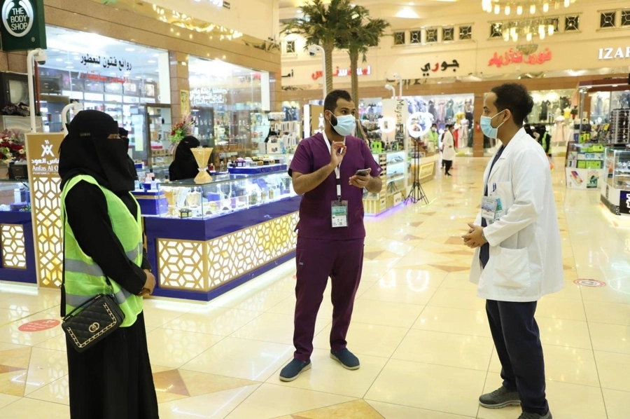 جانب من جولات الفرق الميدانية بصحة جازان                (مكة)