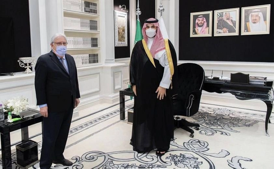 نائب وزير الدفاع يلتقي المبعوث الخاص للأمين العام للأمم المتحدة إلى اليمن (واس)