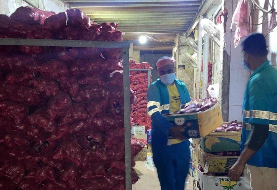 أمانة جدة ضبط موقع مخالف لتخزين البصل ومصادرة 8 طن من الخضروات بالصفا