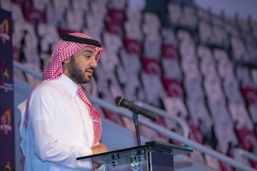 عبدالعزيز بن تركي                               (مكة)