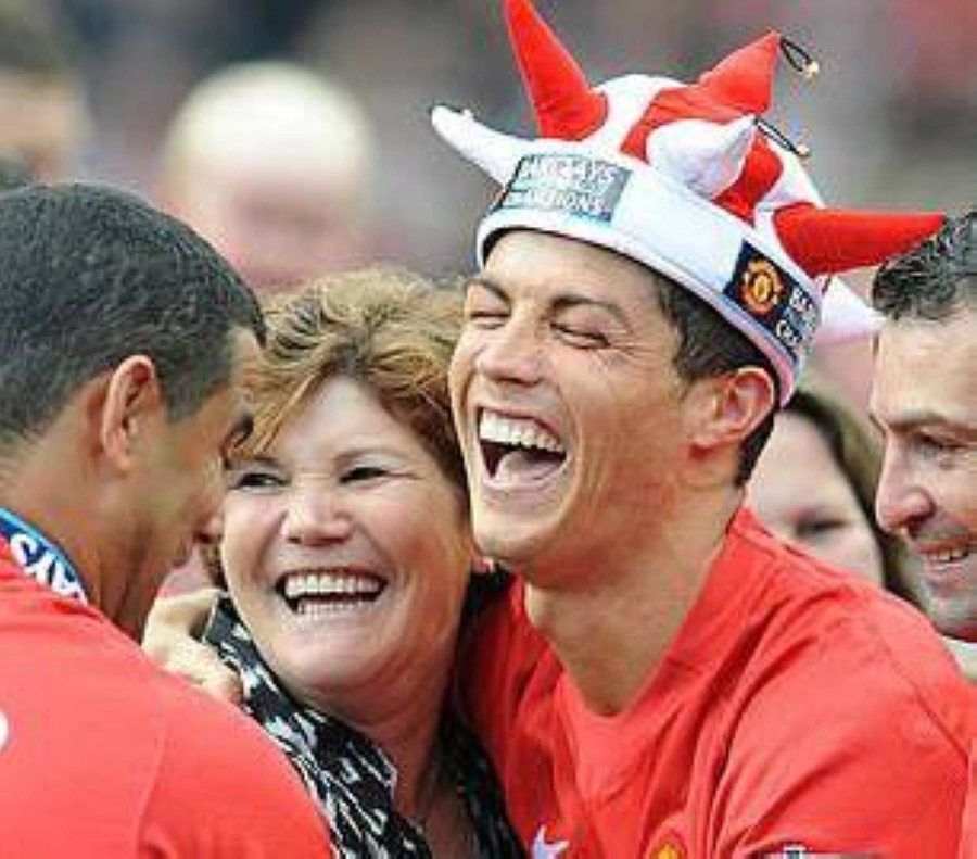 رونالدو ووالدته