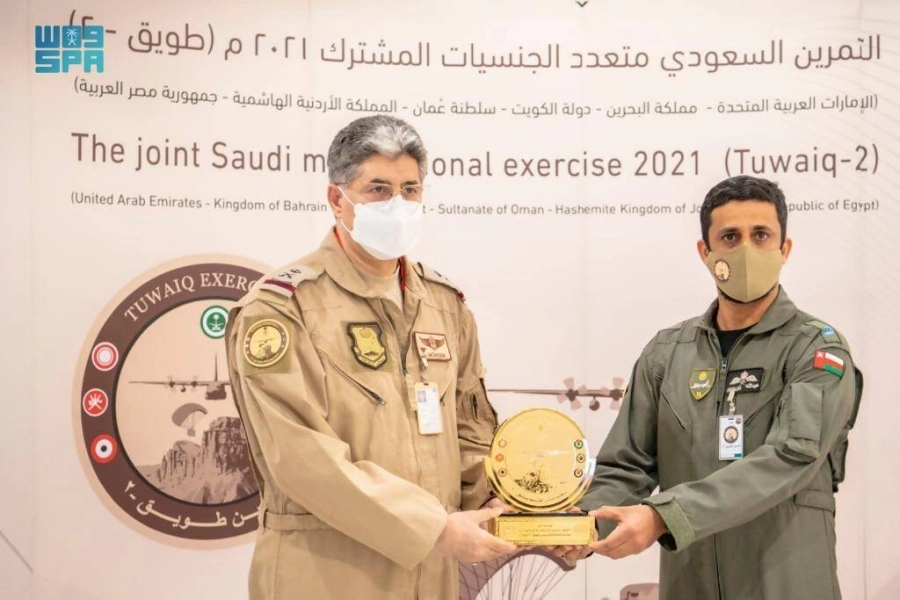 






تكريم أحد المشاركين         (مكة)