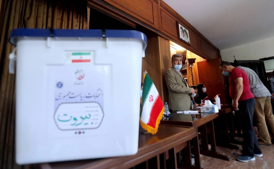 اعلان نتيجة الانتهابات الهزلية في ايران (د ب أ)