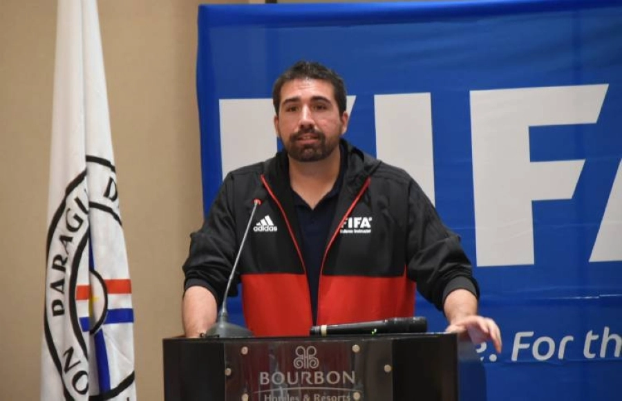 مانويل نافارو