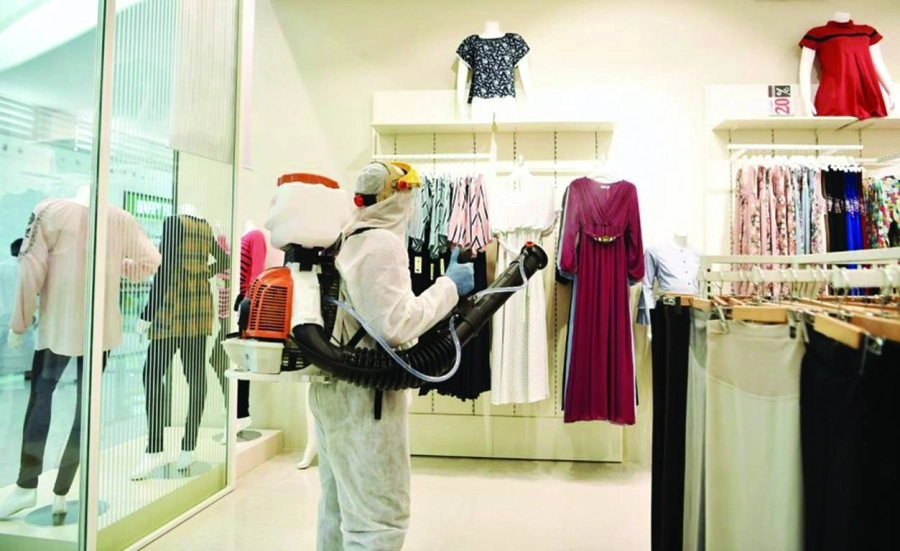 






من احترازات الأسواق مع كورونا              (مكة)