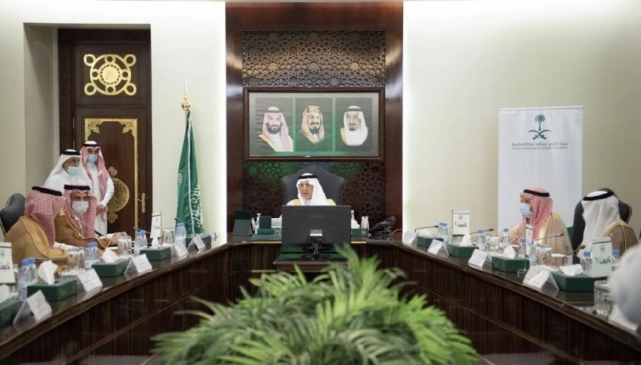 خالد الفيصل يستعرض أهداف مبادرة "أخضر مكة"