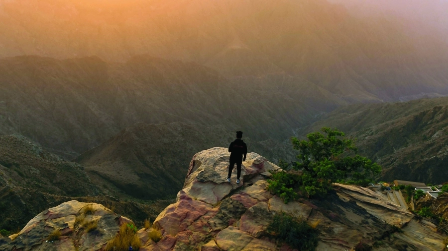 جانب من طبيعة عسير الخلابة                            (مكة)