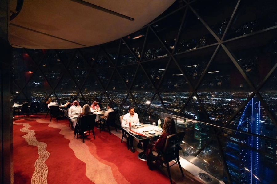 من الأجواء الساحرة بمدينة الرياض     (مكة)