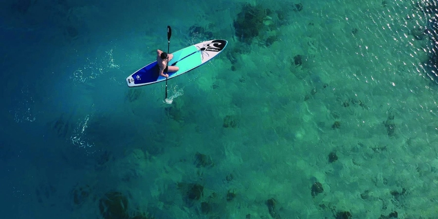 






من الرياضات المائية                                            (مكة)