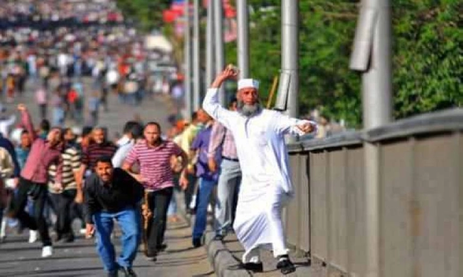 






عناصر إخوانية تحاول إثارة الفوضى                        (مكة)