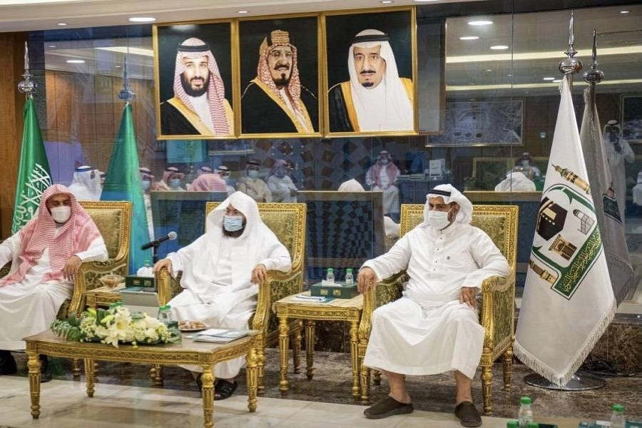 الرئيس العام لشؤون الحرمين يدشن حملة "خدمة الحاج والزائر وسام فخر لنا"9 (واس)