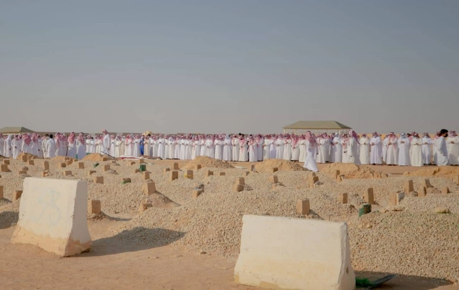 جموع غفيرة تشيع الأكاديمي والإعلامي ناصر البراق