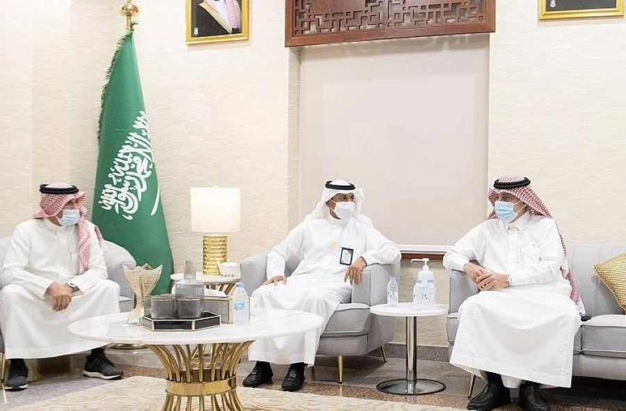 وزير الإعلام يثمن تعاون جامعة أم القرى مع منظومة الإعلام ، ويدشن المركز الإعلامي لـــ"واس "بمقر الجامعة