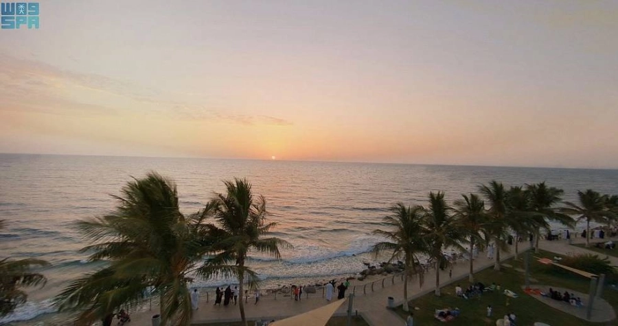 شاطئ سيف جدة