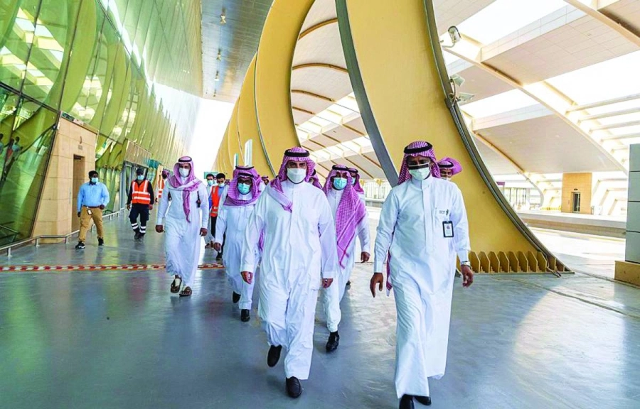 خلال الجولة في المحطة                              (مكة)