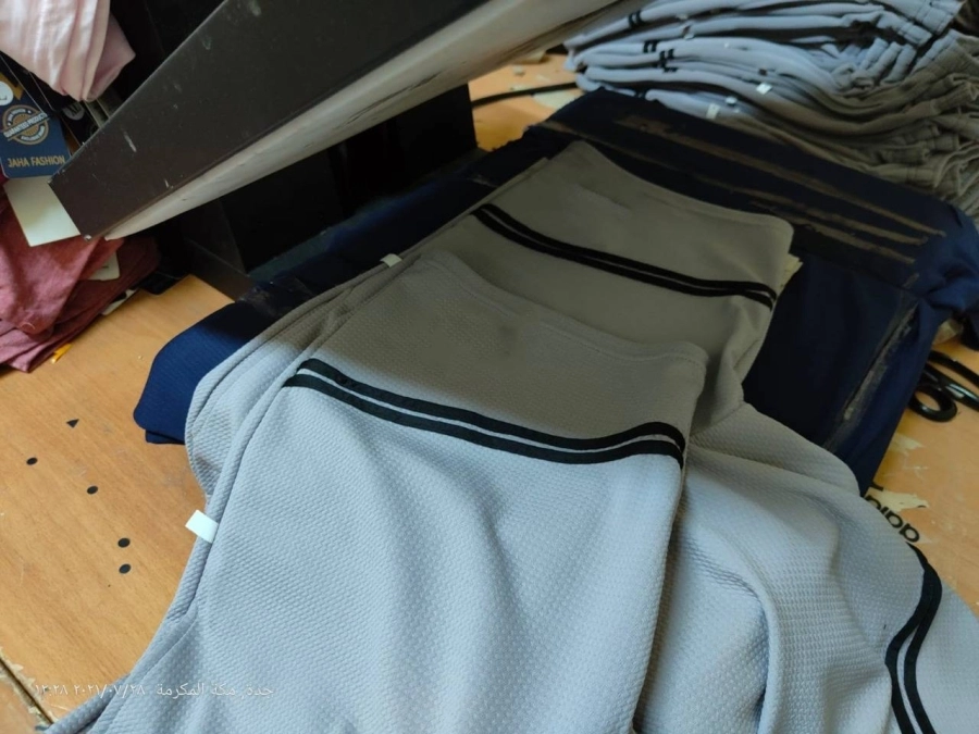 جانب من الملابس 