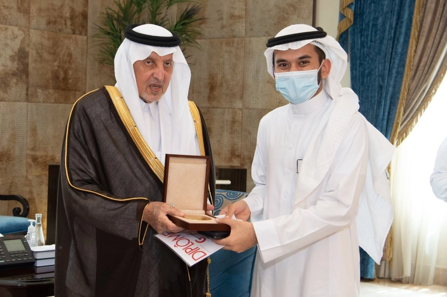 خالد الفيصل خلال التكريم                                                           (مكة)