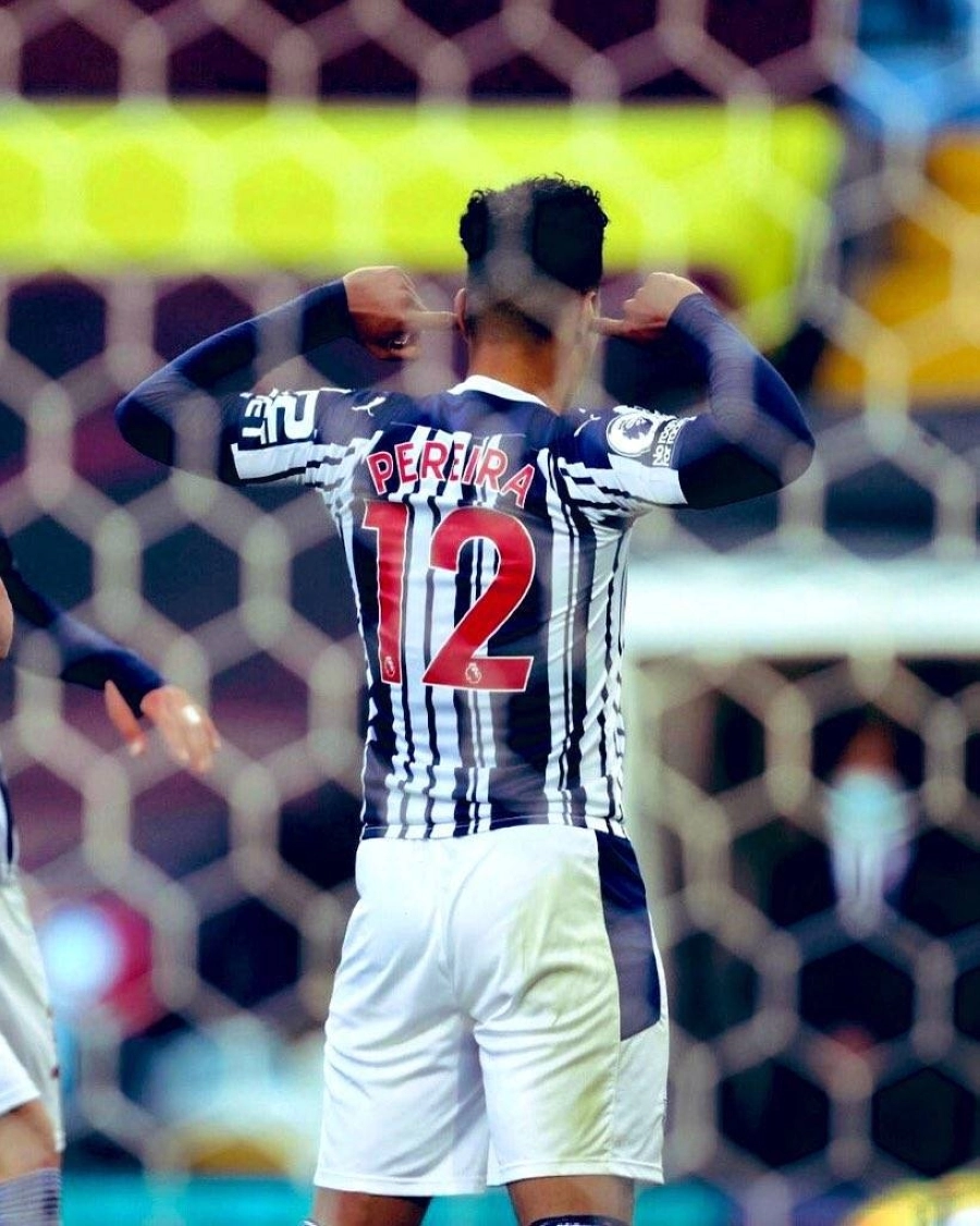 






ماثيوس بيريرا بالرقم 12