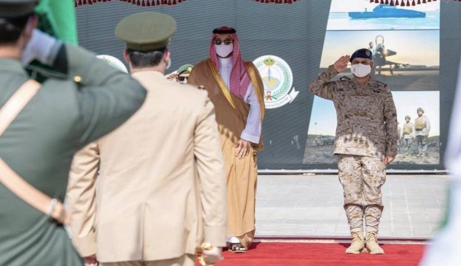 نائب وزير الدفاع يزور رئاسة هيئة الأركان العامة وقيادة القوات المشتركة ويلتقي بمنسوبيها بوزارة الدفاع