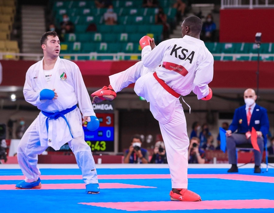 مواجهة النهائي أمام سجاد   (مكة)