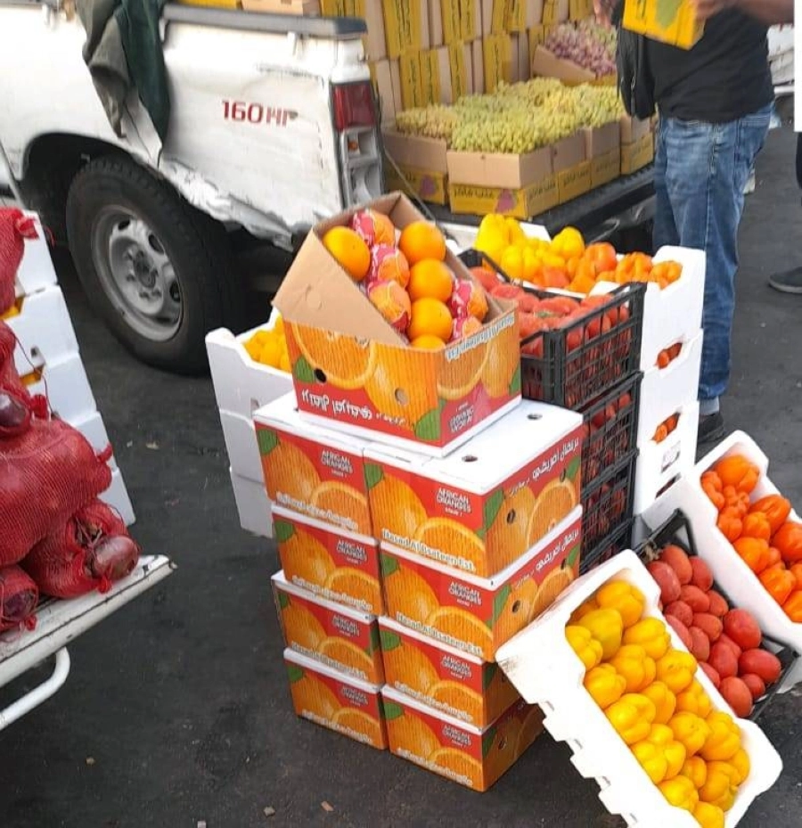 من الفواكه والخضراوات المضبوطة                     (مكة)