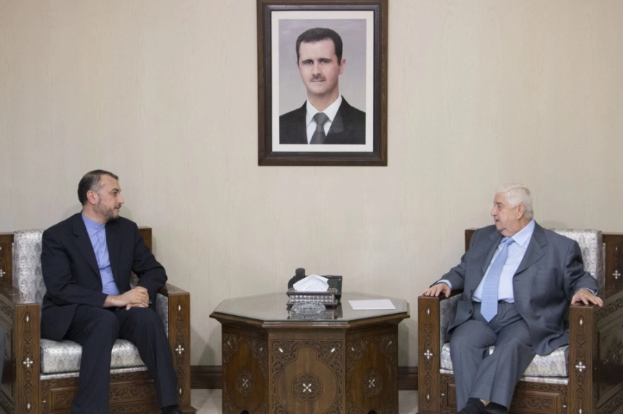 






عبداللهيان مع وليد المعلم في سوريا                  (مكة)