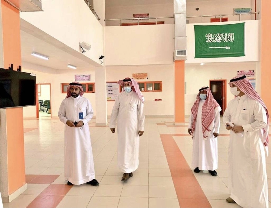 جولات ميدانية لمديري التعليم للوقوف على جاهزية المدارس للعام الدراسي (وزارة التعليم)