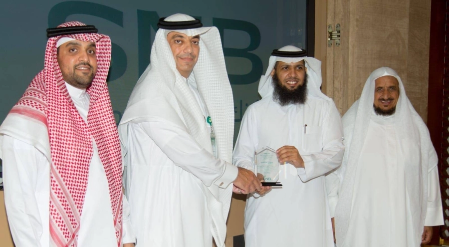 أعضاء اللجنة الشرعية