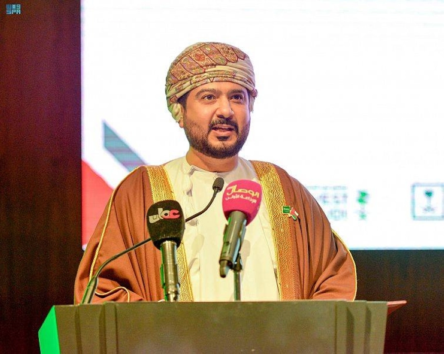 اليوسف خلال حديثه بالمنتدى  (واس)