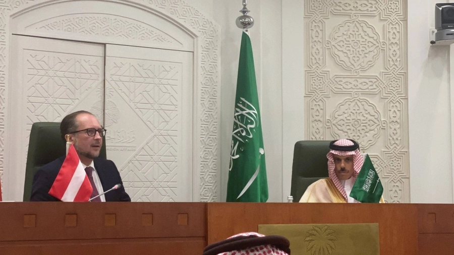 وزير الخارجية ونظيره النمساوي في المؤتمر الصحفي (مكة)