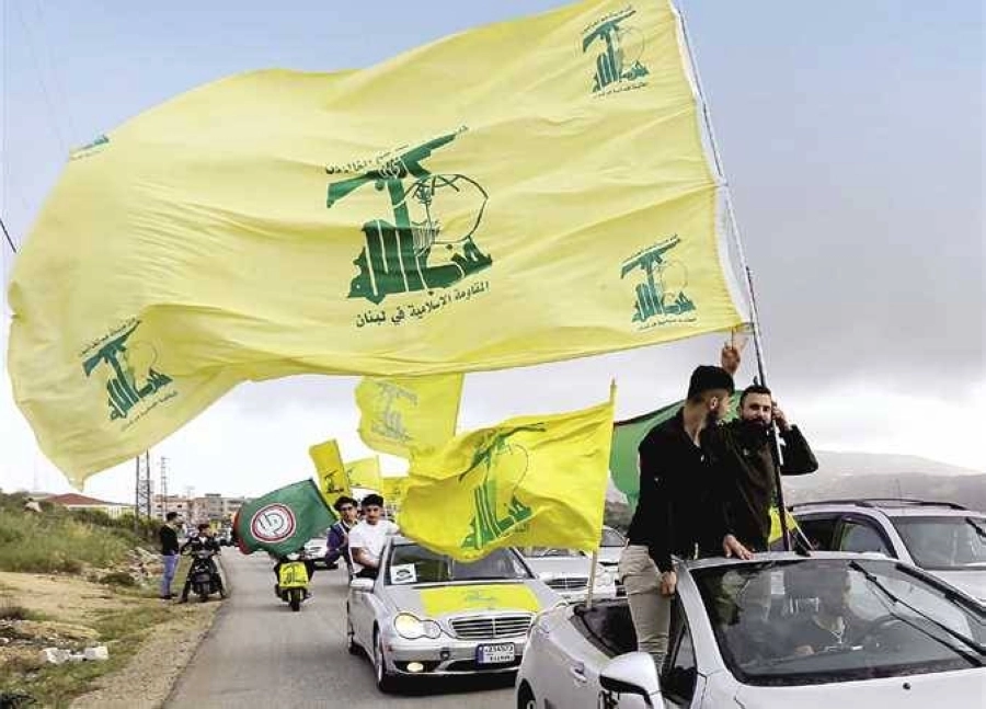 عناصر حزب الله في شوارع لبنان (مكة)