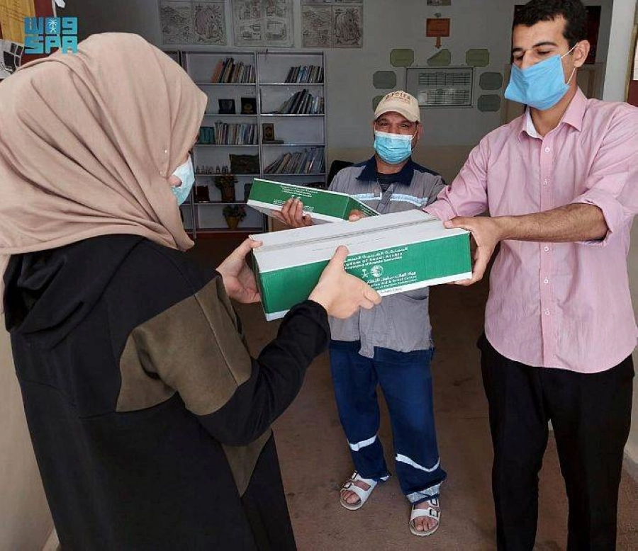 






تمور سعودية في أيدي الجزائريين                                                                        (واس)