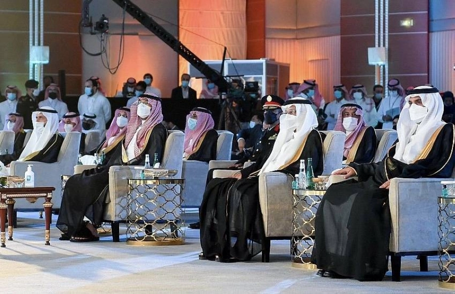 وزير الحرس الوطني يفتتح "قمة الرياض العالمية للتقنية الطبية "2021" (واس)