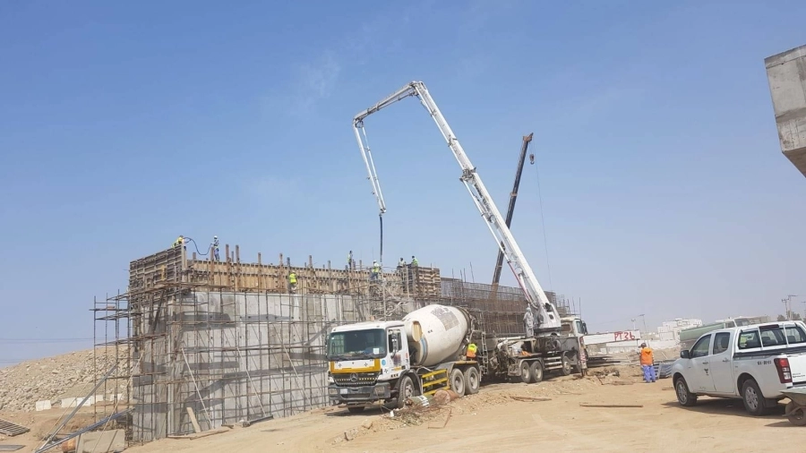 من أعمال تنفيذ مشروع الطريق الرابط بين جدة ومكة المكرمة المباشر، بنسبة إنجاز في مرحلته الأولى 55%، والثانية 73%، والثالثة 