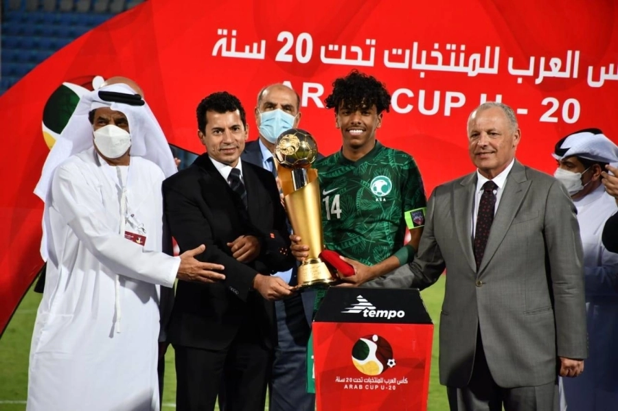 تتويج منتخب تحت 20 عاما بالبطولة العربية   (مكة)