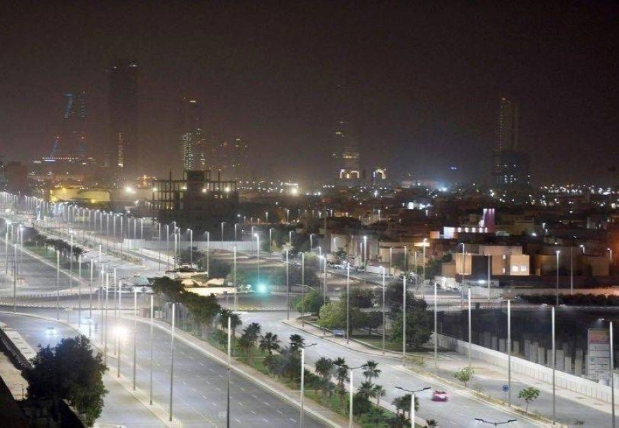 أمانة جدة تستكمل استبدال 90 ألف مصباح ضمن برنامج تحسين خدمات كفاءة الطاقة