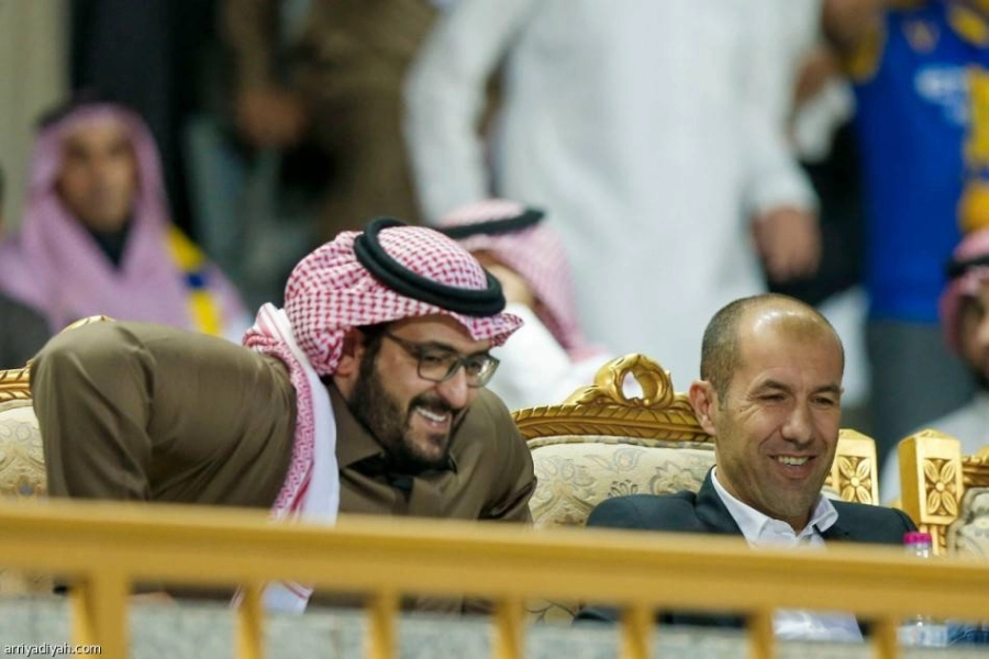 جارديم بجانب رئيس النصر السابق سعود السويلم خلال زيارته الأولى للرياض 