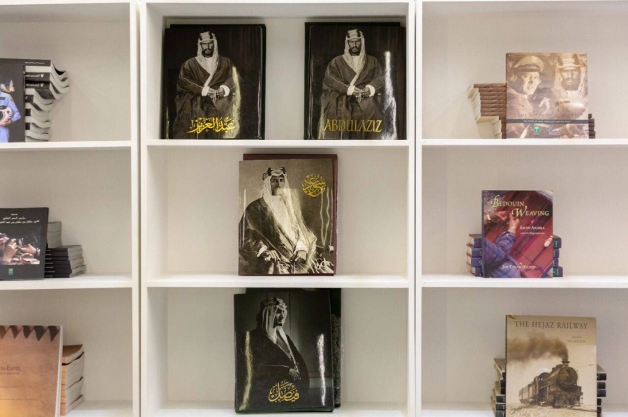 منتدى الجوائز العربية يُكرّم رواد الثقافة والأدب في معرض الرياض للكتاب غداً الأربعاء