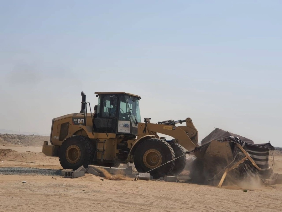 أمانة جدة تزيل خياما عشوائية على مساحة 11 ألف متر على طريق الليث