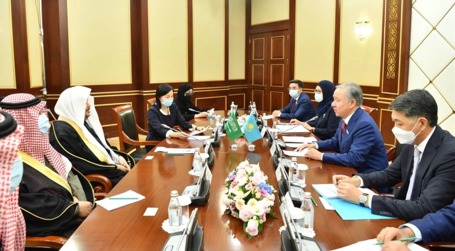 رئيس مجلس الشورى د. آل الشيخ يعقد جلسة مباحثات مشتركة مع رئيس مجلس النواب الكازاخستاني في إطار الزيارة الرسمية إلى جمهورية كازاخستان