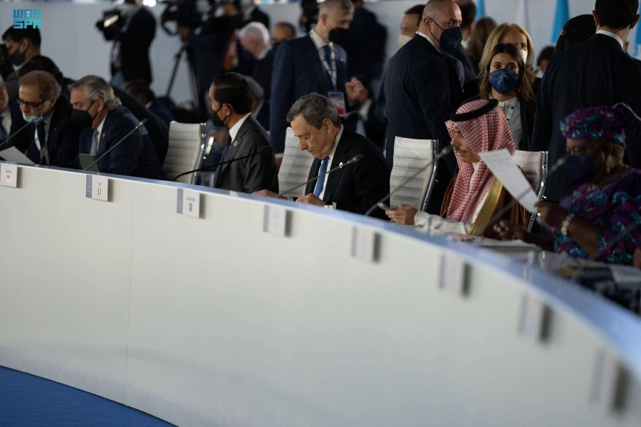 فيصل بن فرحان خلال مشاركته في أعمال القمة (واس)