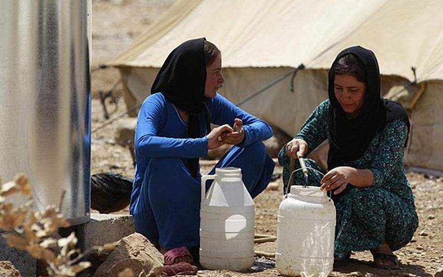 






سوريتان تواجهان المجهول في تركيا       (مكة)