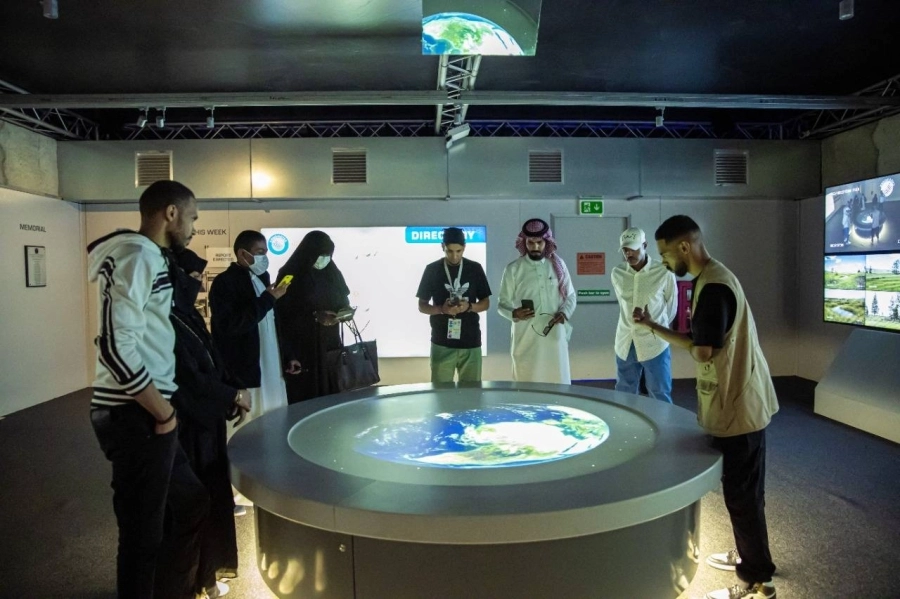 تجربة فريدة من نوعها تجعلك تسافر عبر الزمن مع أفضل الخبراء في العالم لترى الحياة قبل ملايين السنين، وهي محاطة بالديناصورات في بوليفارد
الرياض سيتي.
