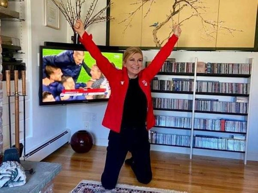 رئيسة كرواتيا السابقة تعبر عن سعادتها بعد تأهل منتخب بلاد ها (د ب أ)