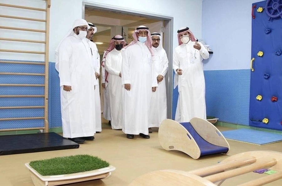 أعضاء مجلس الشورى يطلعون على  جهود الجامعة الإسلامية 