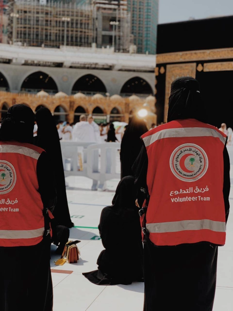 متطوعات بالمسجد الحرام (مكة)