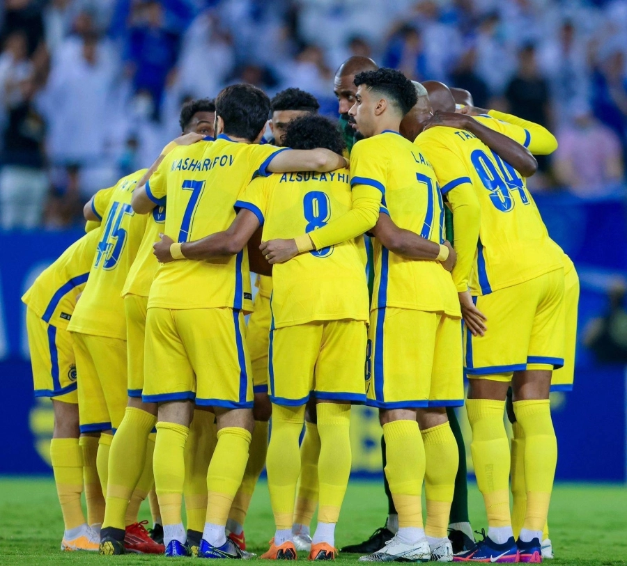 






لاعبو النصر خلال مباراتهم مع الهلال في نصف النهائي الآسيوي                         (مكة)