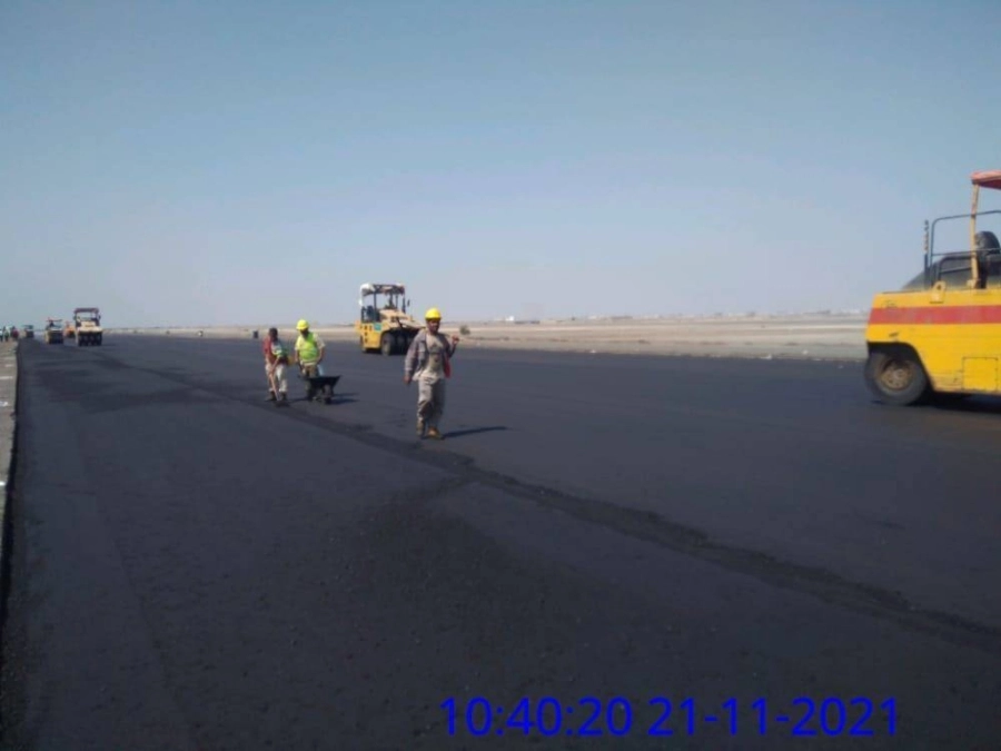 البرنامج السعودي لتنمية وإعمار اليمن يواصل أعمال تأهيل وتطوير مطار عدن الدولي