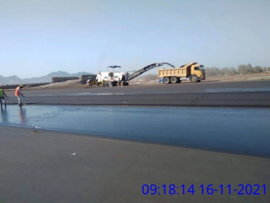 البرنامج السعودي لتنمية وإعمار اليمن يواصل أعمال تأهيل وتطوير مطار عدن الدولي